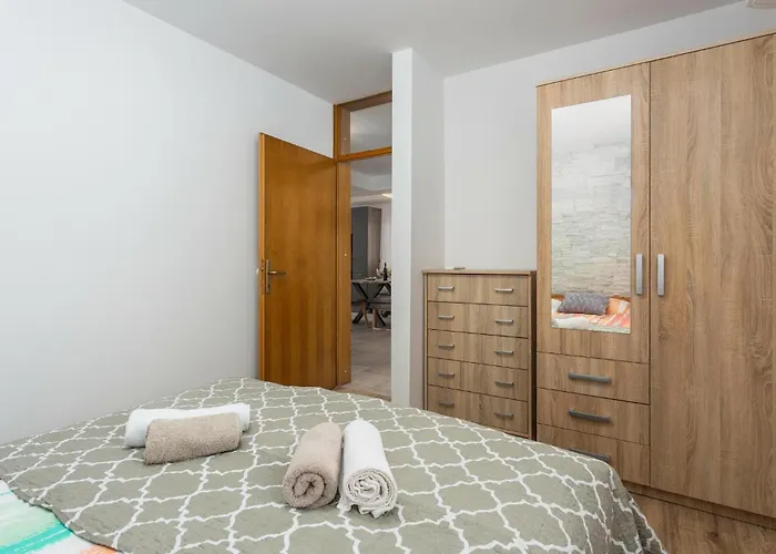 Stunning In Muraj With Kitchen * Kornić