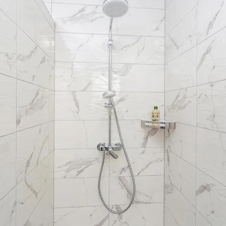 Сasa de vacaciones Stunning In Muraj With Kitchen Kornić