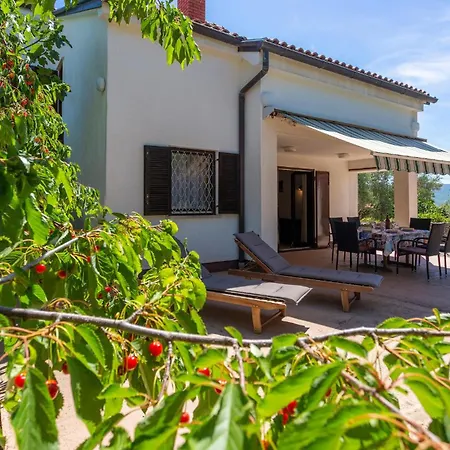 Stunning In Muraj With Kitchen Kornić