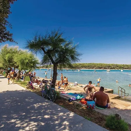 Stunning In Muraj With Kitchen