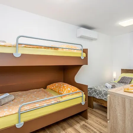 度假居 Stunning In Muraj With Kitchen *