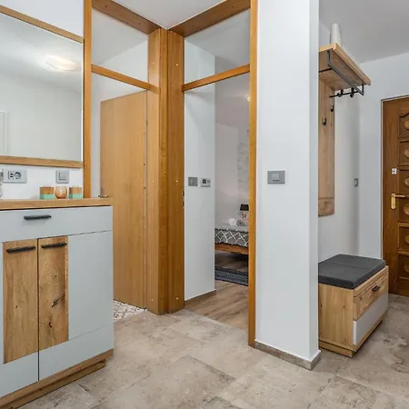 度假居 Stunning In Muraj With Kitchen